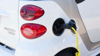 Berufe am Puls der Zeit: Hochvolttechnik in Kfz-Werkstätten